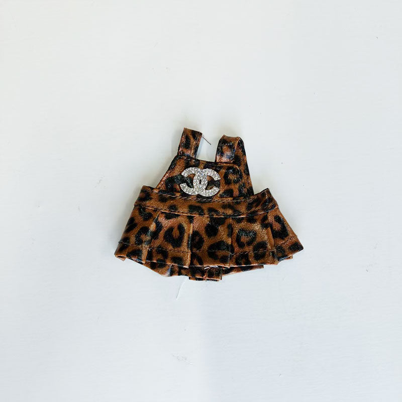 Labubu's clothes cc leopard print skirt and some accessories 17cm Doll clothes